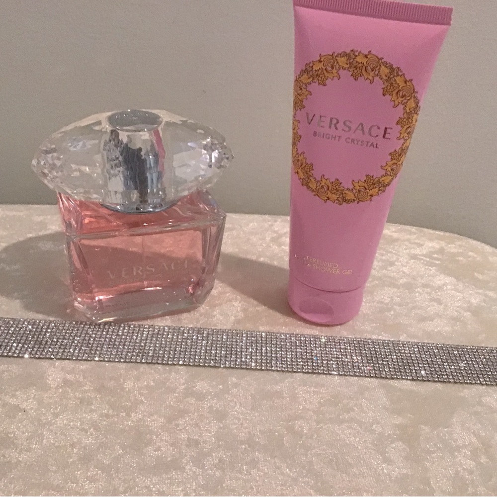 Beautiful Versace bundle - Picture 2 of 6